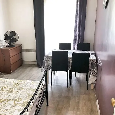Apartment A Deux Pas De Montmartre Paris