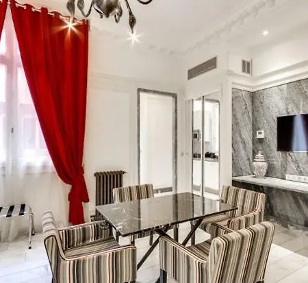 Avenue Des Champs Elysees - Studio Ks Appartement