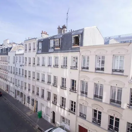 Joie Tour Eiffel - Rue Cler Paris