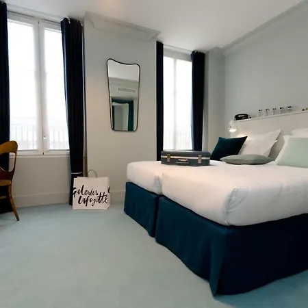 Hotel Céleste Batignolles Montmartre Paris