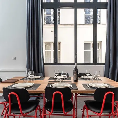 Outstanding Artist Loft - Between Marais&canal Apartment *