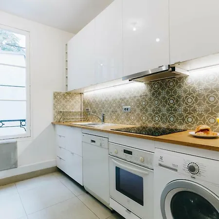Private Apartment - Eiffel Tower - Ecole Militaire Appartement Paris