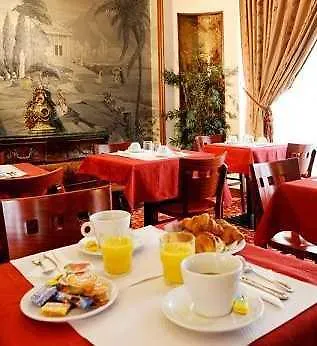 La Boetie 3* Paris