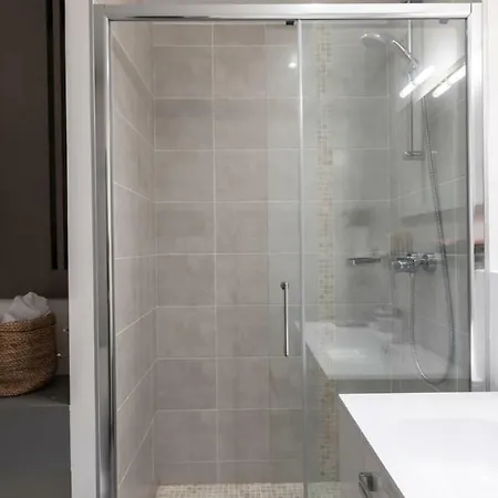 3-bedroom Quai Des Grands Augustins Appartement *