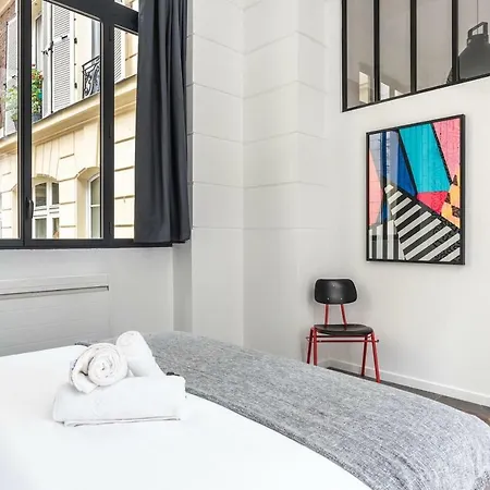 Outstanding Artist Loft - Between Marais&canal Apartment *