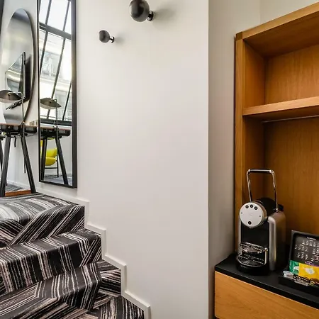 Du Ministère 4* Paris