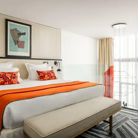 Du Ministère 4* Paris