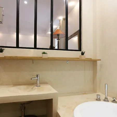 Private Apartment - Eiffel Tower - Ecole Militaire Appartement *