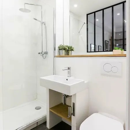 Private Apartment - Eiffel Tower - Ecole Militaire *