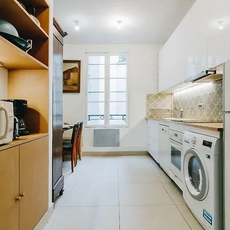 Private Apartment - Eiffel Tower - Ecole Militaire Appartement Paris