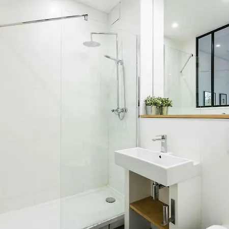 Private Apartment - Eiffel Tower - Ecole Militaire Paris