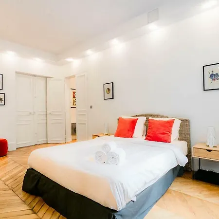 Private Apartment - Eiffel Tower - Ecole Militaire *