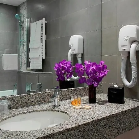 Hotel Timhotel Opéra Blanche Fontaine 4*