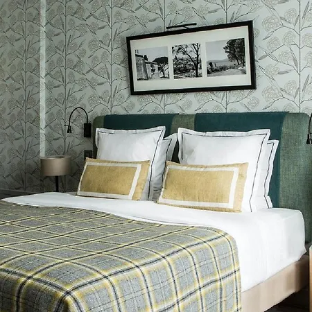 Hotel Aiglon Paris