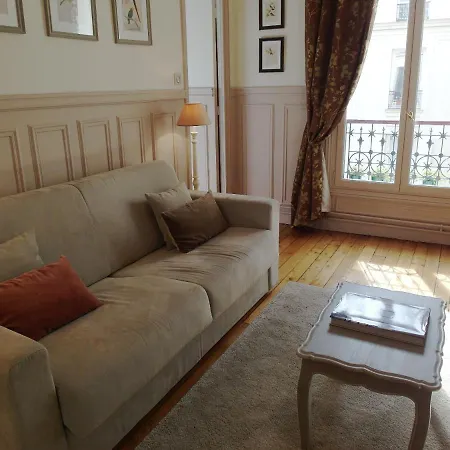 D : Louvre Elegant 3*