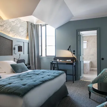 D'aubusson 5*