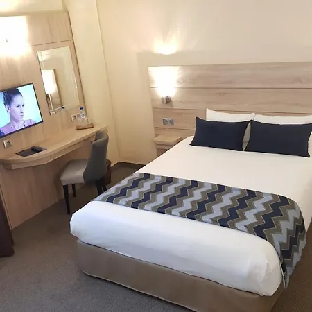Champerret Elysees 3* Paříž