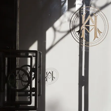 Camille Tapestry Collection By Hilton 4* Paris