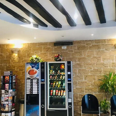 Le Mediterraneen Hotell
