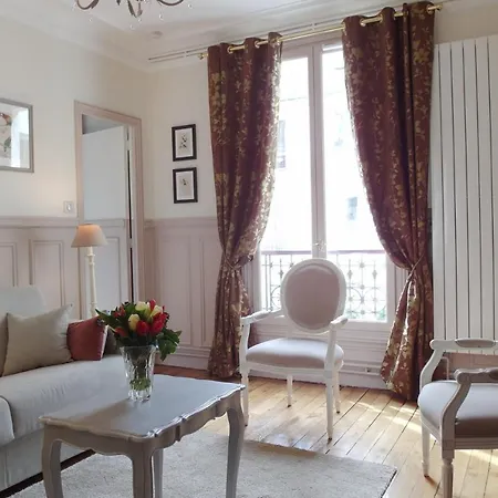 D : Louvre Elegant 3*