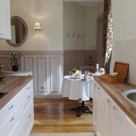 D : Louvre Elegant Bed & Breakfast Paris