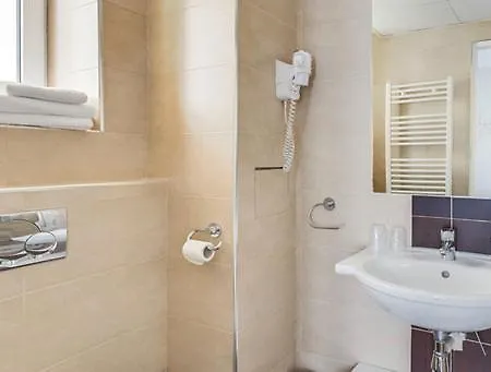 Hotel Carladez Cambronne 3*