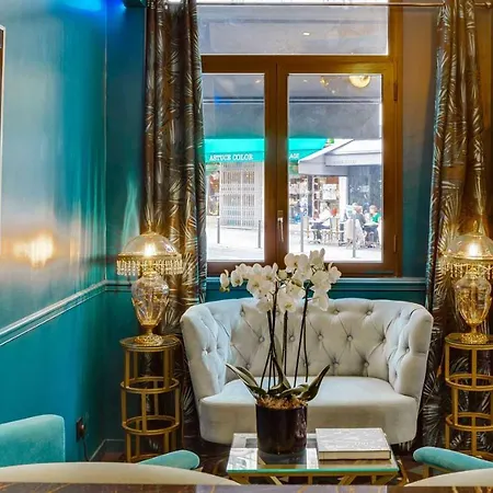 Carladez Cambronne Hotel 3*