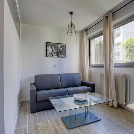 Apartment Charming In The Heart Of The 19th *
