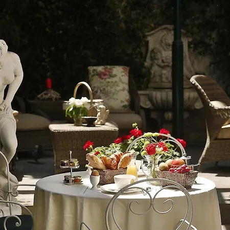 Des Marronniers Hotel Paris