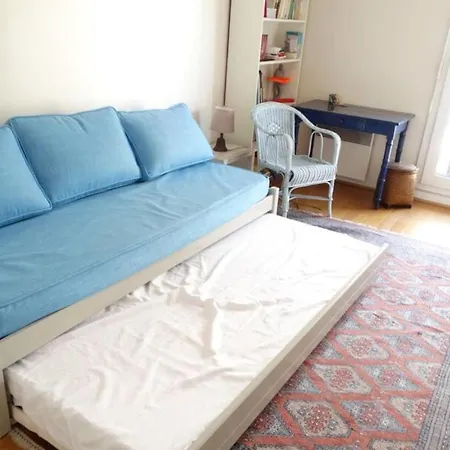 Beautiful Authentic Near Bastille * París