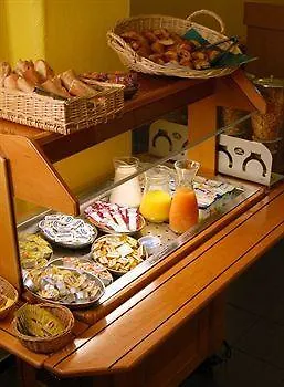Trinité Haussmann Hotel Paris