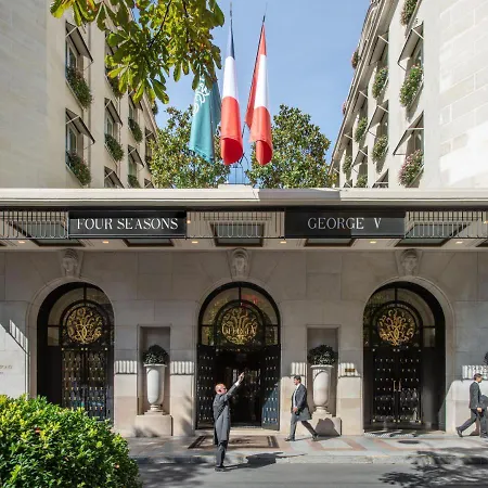 Four Seasons George V 5* Parigi
