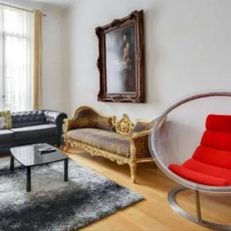 Appartement 21a Marechal Foch Avenue Champs-elysees Paris