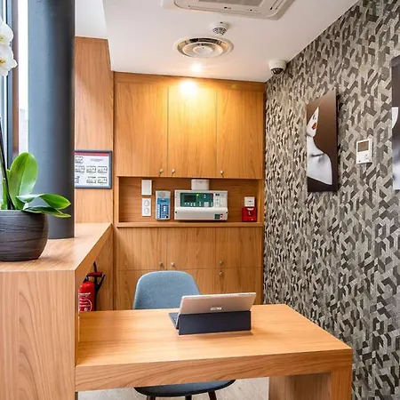 Eiffel Mademoiselle Hotel 4*
