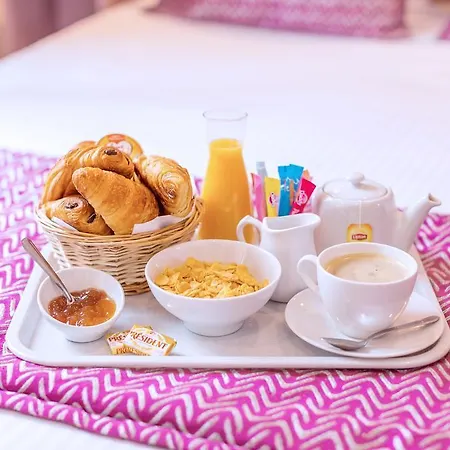 Hotel La Petite Rosa Paris