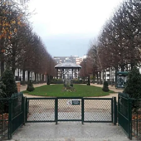 Eiffel Mademoiselle
