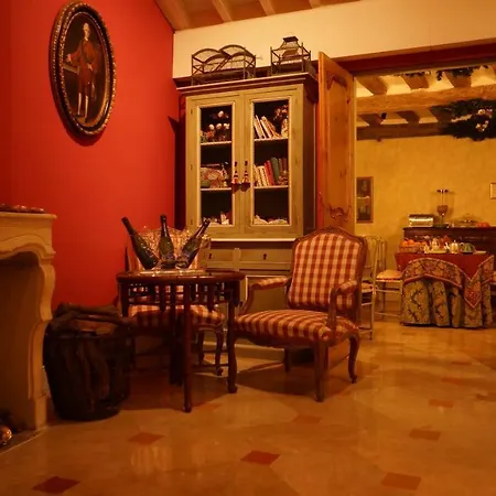 Le Relais Medicis