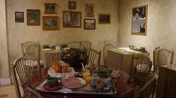 Le Relais Medicis Hotel 4*
