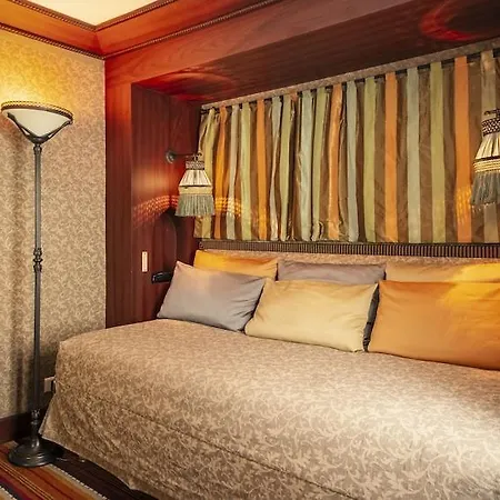 Du Bourg Tibourg Hotel Paris