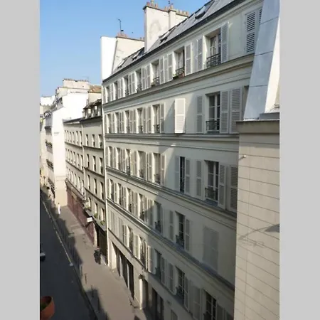 Appartamento Typical Marais 3 Bedroom - Beaubourg *
