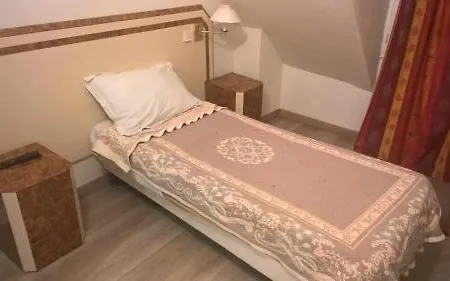 Отель Azur Montmartre *
