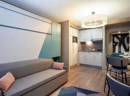 Adagio Nation Apartahotel 4*