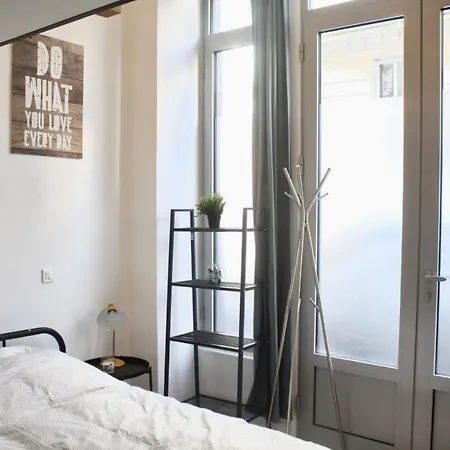 Atypical And Design Apt Jardin Des Plantes Apartment