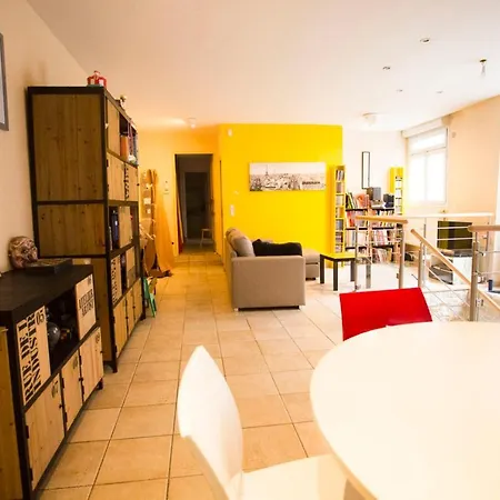 Large Souplex In The 10Th District Of Paris Paris