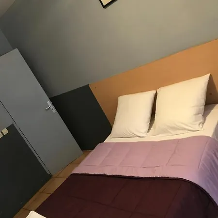 Hotel Fm 2*