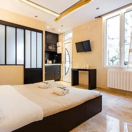 Lovely Studio In *