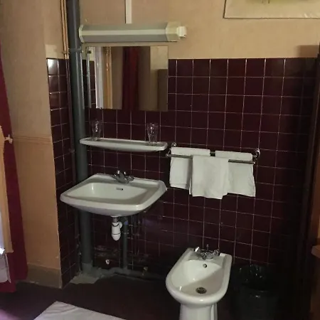 Hotel A La Pinte Du Nord Paris