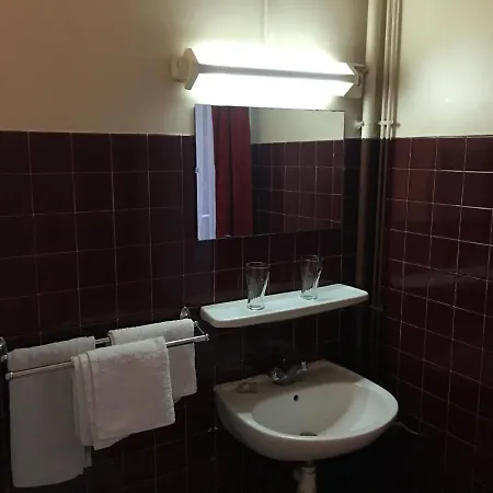 Hotel A La Pinte Du Nord *