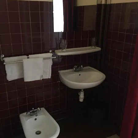 Hotel A La Pinte Du Nord Paris