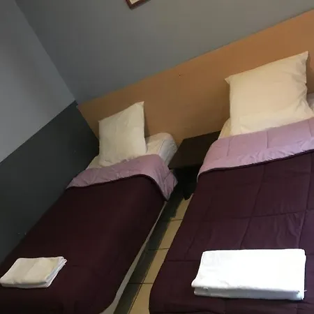 Hotel Fm 2*